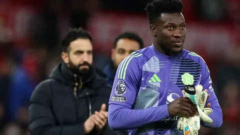 王祖贤55岁披僧袍寺庙祈福，愿疫情速退