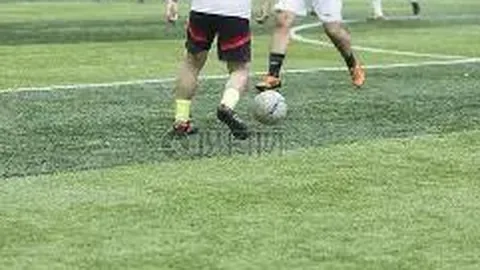 内马尔派对舞者：职责所在，非为伴侣，请勿误解